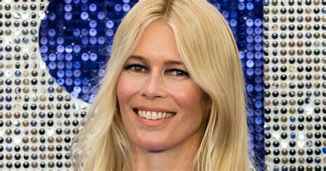 Claudia Schiffer posiert nackt. Galerie Nr. 1